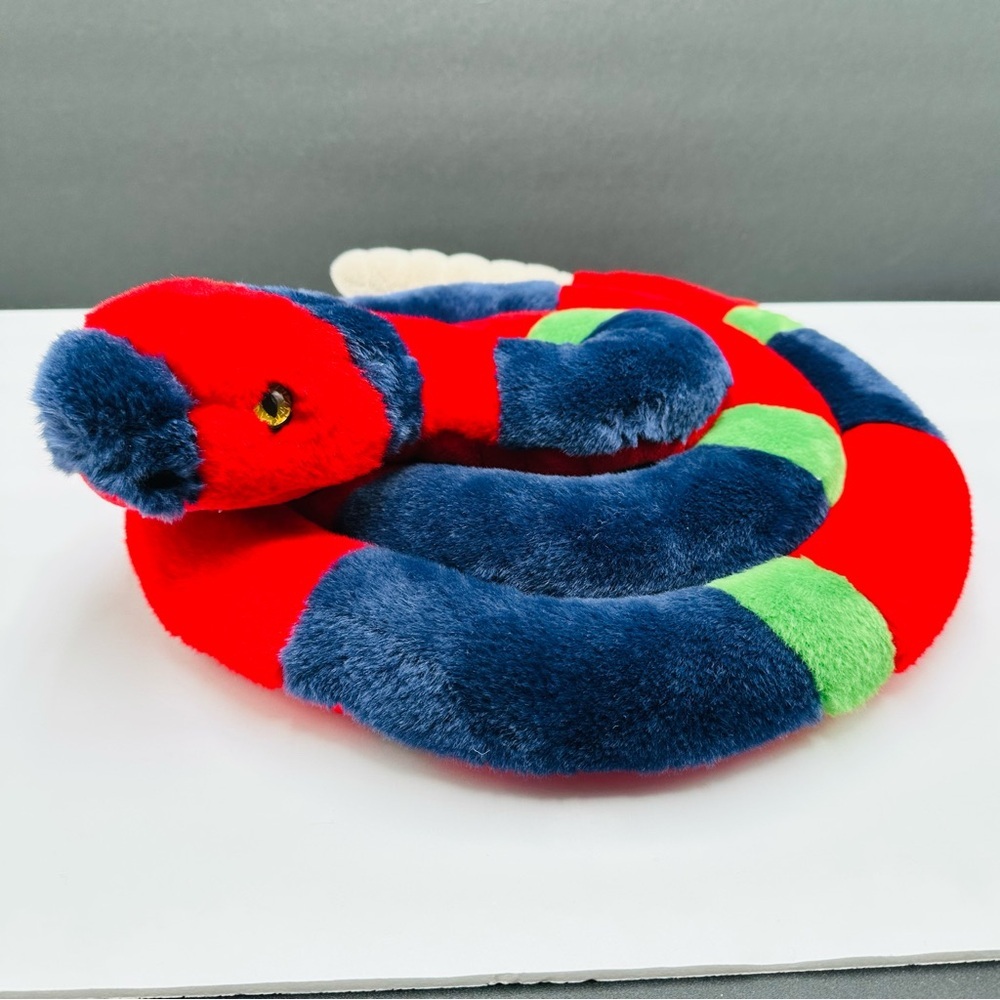 Toys R Us Animal Alley Coiled Rattle Snake 13” Blue Red Y2K Stuffed Animal